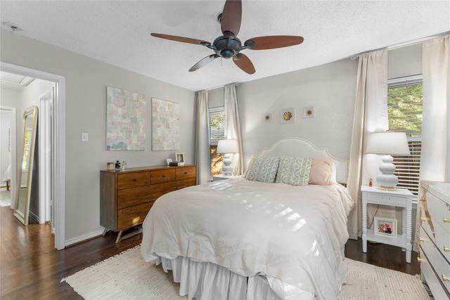 11621 Tuscany Way, Dallas, TX 75218