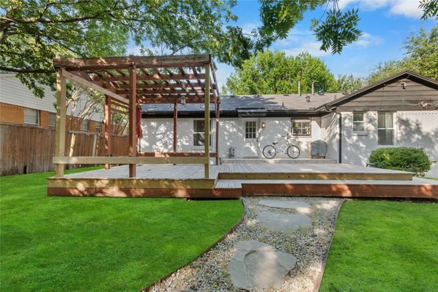 11621 Tuscany Way, Dallas, TX 75218