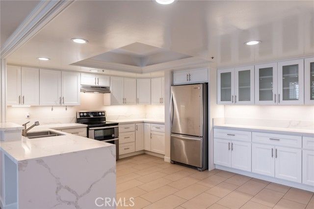 345 Pioneer 502, Glendale, CA 91203