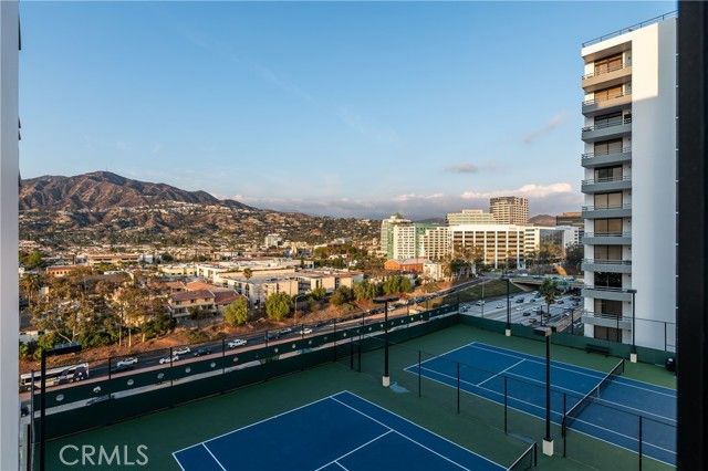 345 Pioneer 502, Glendale, CA 91203