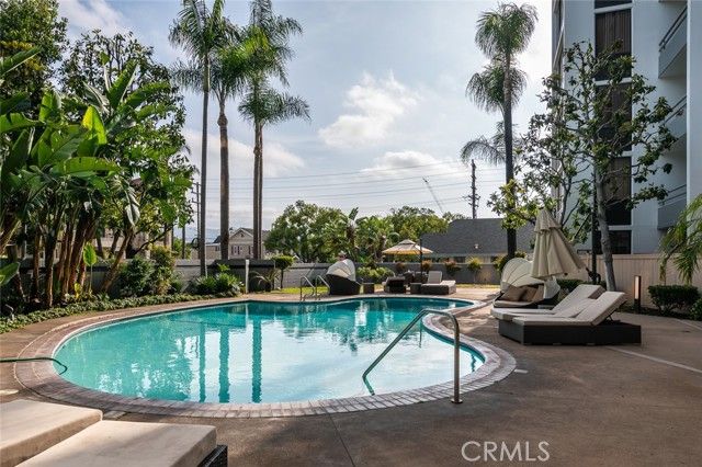 345 Pioneer 502, Glendale, CA 91203