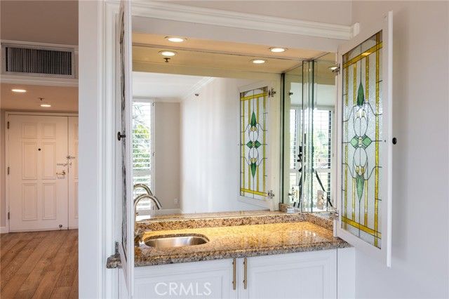 345 Pioneer 502, Glendale, CA 91203