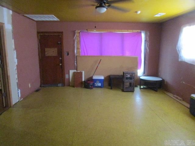 1608 S Oak Street, Pine Bluff, AR 71603