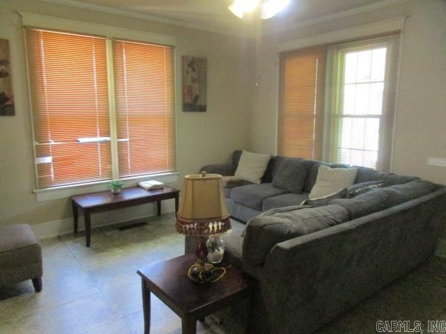 1608 S Oak Street, Pine Bluff, AR 71603