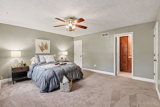 5564 Oliver Court, Sharonville, OH 45241