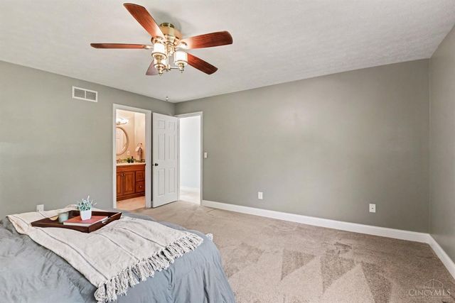 5564 Oliver Court, Sharonville, OH 45241