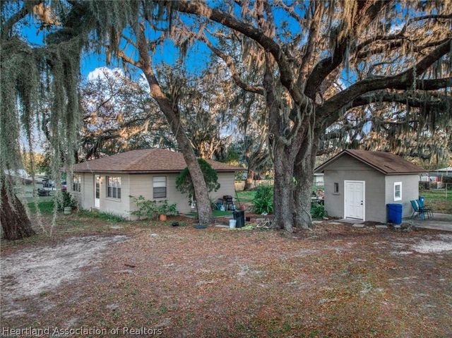 3515 Kenilworth Boulevard, Sebring, FL 33870