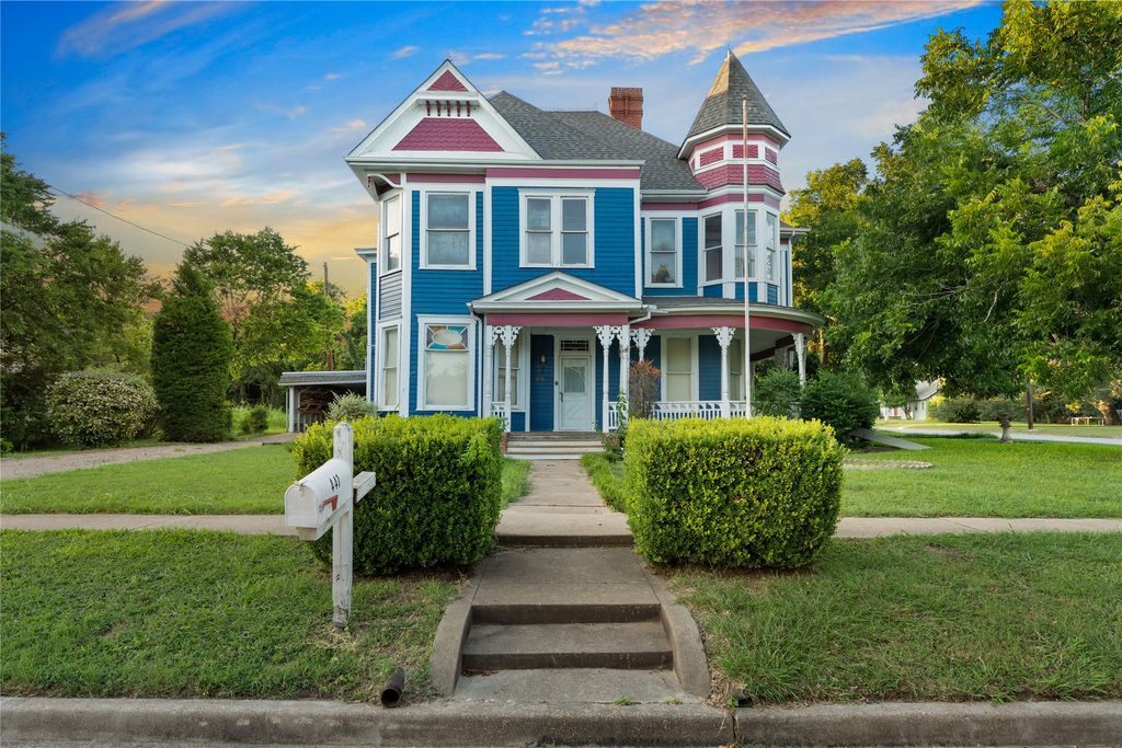 441 Houghton Avenue, Marlin, TX 76661