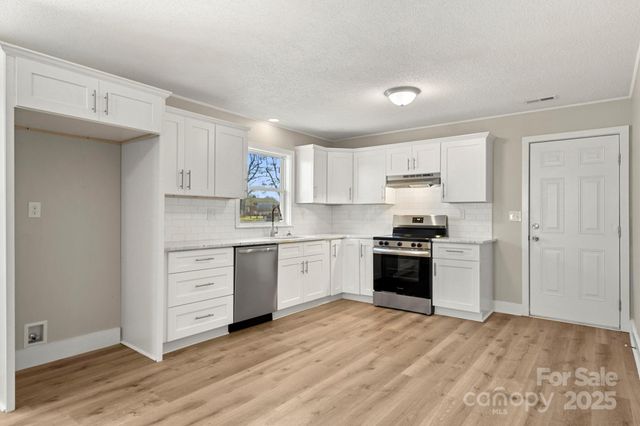 1421 N Post Road, Shelby, NC 28150