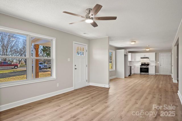 1421 N Post Road, Shelby, NC 28150