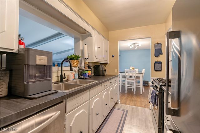 5613 Thunderbird Circle NW, North Canton, OH 44720