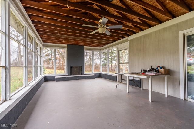 5613 Thunderbird Circle NW, North Canton, OH 44720