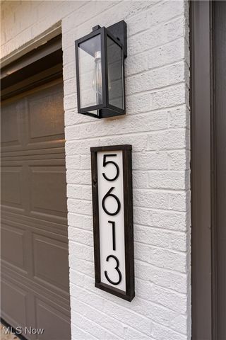 5613 Thunderbird Circle NW, North Canton, OH 44720