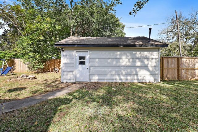 200 Scott Street, Baytown, TX 77520