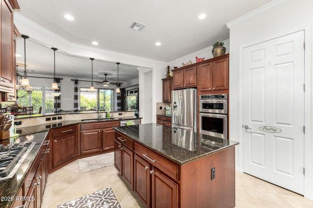 27016 W MOHAWK Lane, Buckeye, AZ 85396