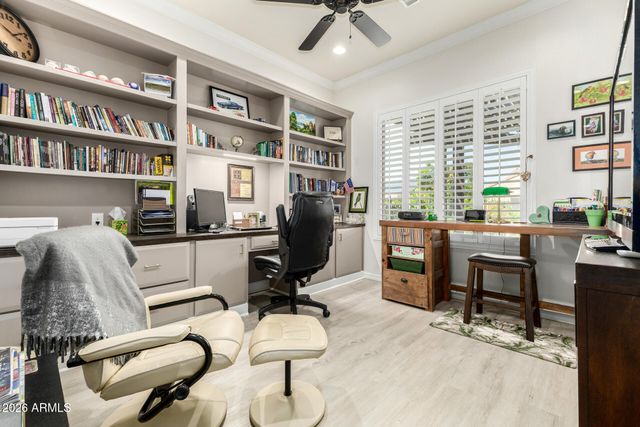 27016 W MOHAWK Lane, Buckeye, AZ 85396