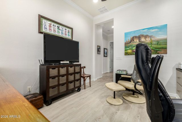 27016 W MOHAWK Lane, Buckeye, AZ 85396