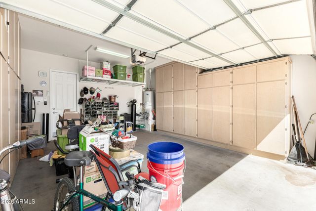 27016 W MOHAWK Lane, Buckeye, AZ 85396