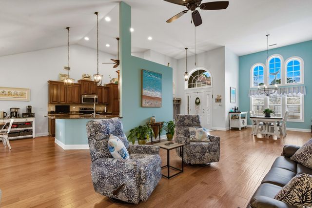 310 Muirfield Rd., Myrtle Beach, SC 29588