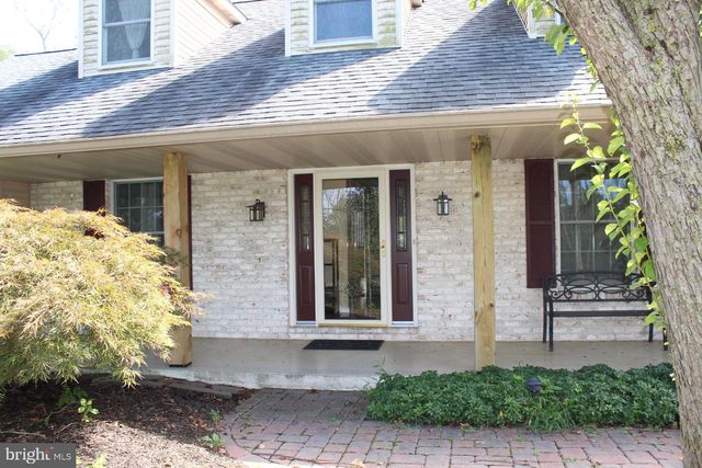 250 INDIAN LN, Boyertown, PA 19512