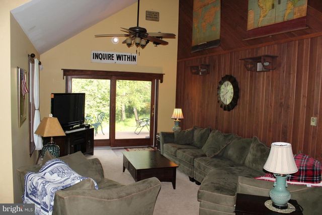 250 INDIAN LN, Boyertown, PA 19512