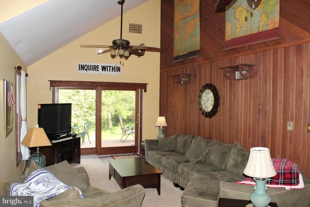 250 INDIAN LN, Boyertown, PA 19512