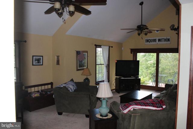 250 INDIAN LN, Boyertown, PA 19512