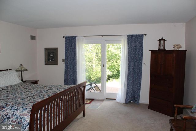 250 INDIAN LN, Boyertown, PA 19512