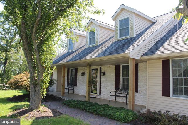 250 INDIAN LN, Boyertown, PA 19512