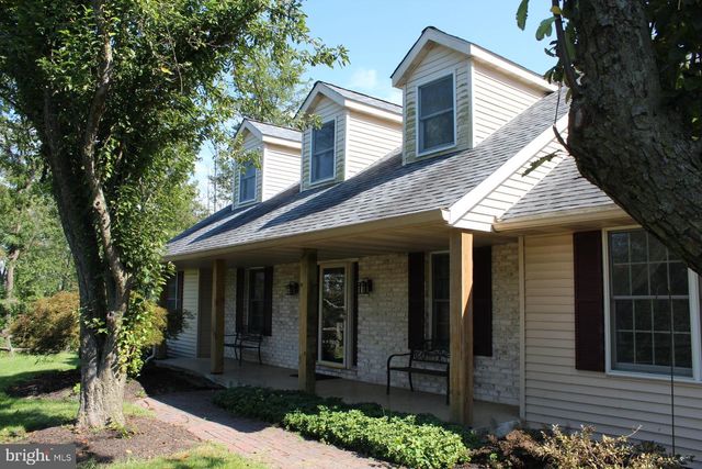 250 INDIAN LN, Boyertown, PA 19512