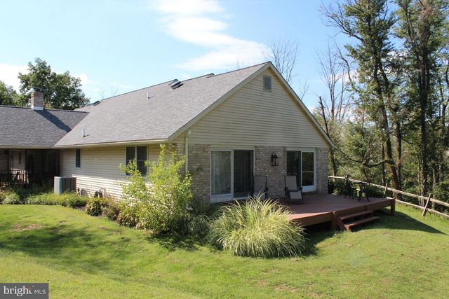 250 INDIAN LN, Boyertown, PA 19512