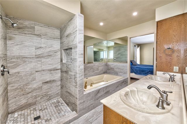 1751 RENO Avenue 234, Las Vegas, NV 89119