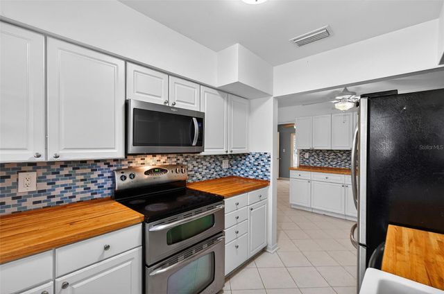 905 PATRICIA AVENUE, Dunedin, FL 34698