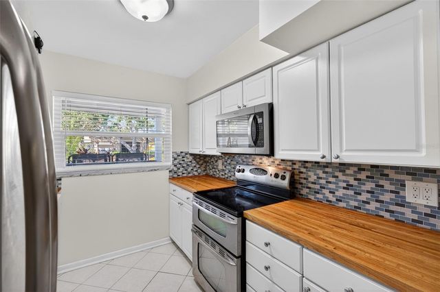 905 PATRICIA AVENUE, Dunedin, FL 34698