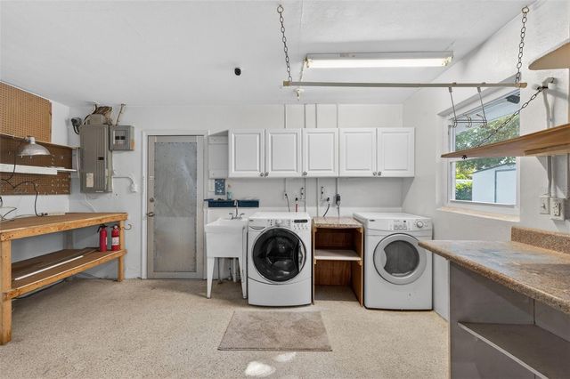 905 PATRICIA AVENUE, Dunedin, FL 34698