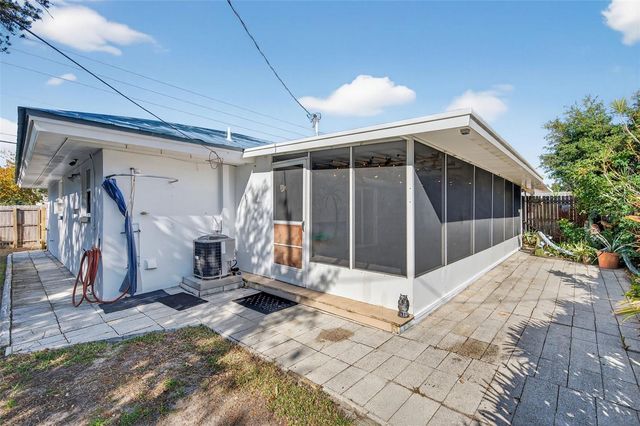 905 PATRICIA AVENUE, Dunedin, FL 34698