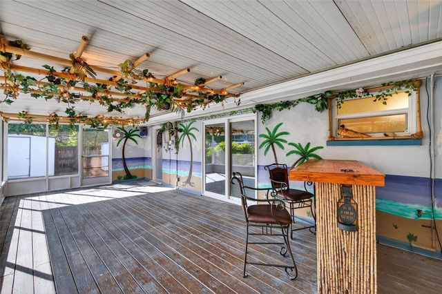 905 PATRICIA AVENUE, Dunedin, FL 34698