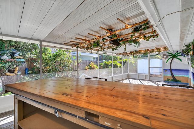 905 PATRICIA AVENUE, Dunedin, FL 34698