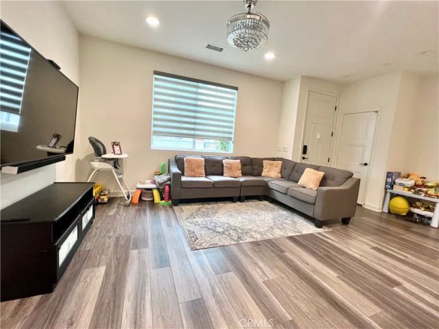 3611 E Moonlight Street 34, Ontario, CA 91761