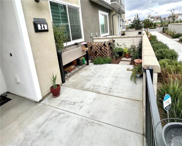 3611 E Moonlight Street 34, Ontario, CA 91761