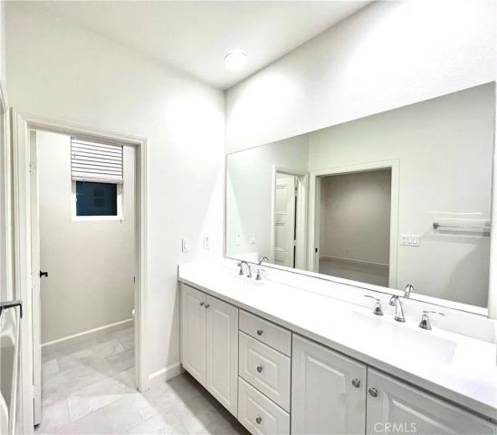 3611 E Moonlight Street 34, Ontario, CA 91761