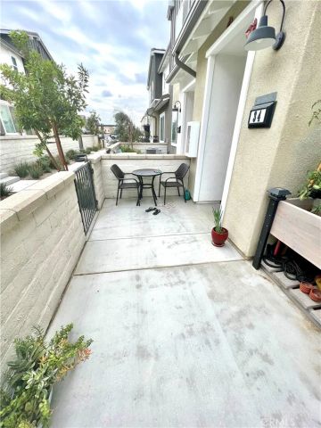 3611 E Moonlight Street 34, Ontario, CA 91761