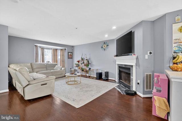 3818 EARLY GLOW LN, Bowie, MD 20716