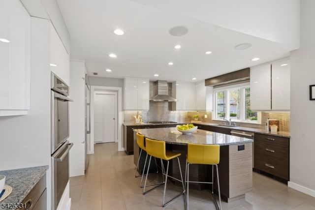 2 Exeter Ln, Morris Twp., NJ 07960