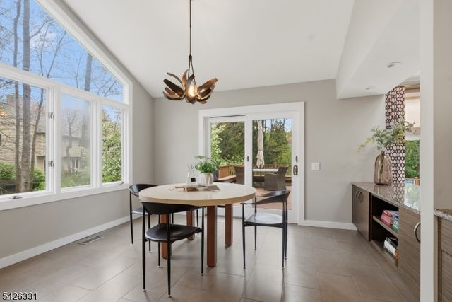 2 Exeter Ln, Morris Twp., NJ 07960