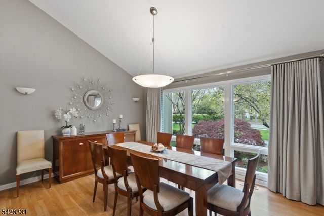 2 Exeter Ln, Morris Twp., NJ 07960