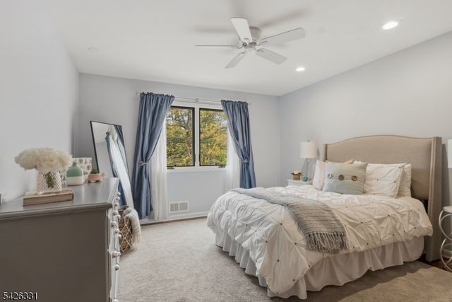 2 Exeter Ln, Morris Twp., NJ 07960