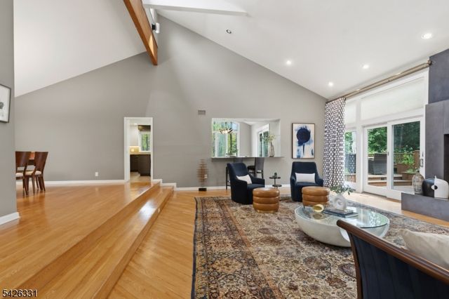 2 Exeter Ln, Morris Twp., NJ 07960