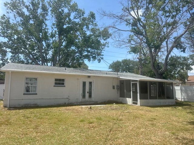 1779 SHORE ACRES BOULEVARD NE, St Petersburg, FL 33703