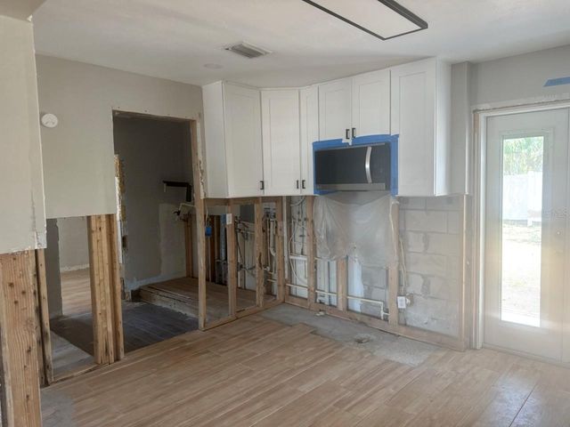 1779 SHORE ACRES BOULEVARD NE, St Petersburg, FL 33703